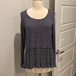 3/$25 🌟 BP. Peplum Tee